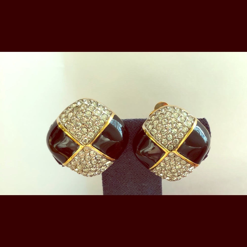 Vintage clip on earrings